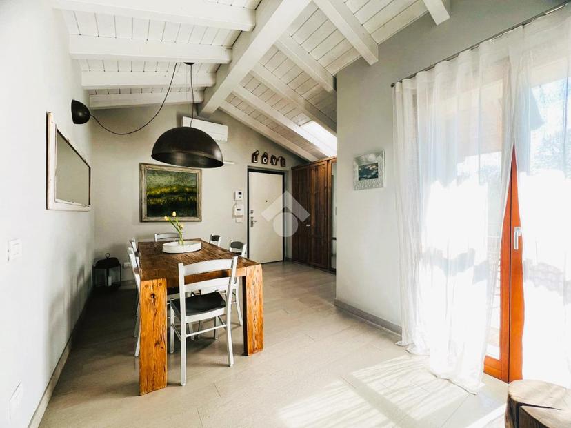 Quadrilocale in Via Sant'Antonio 35, Ronco Briantino