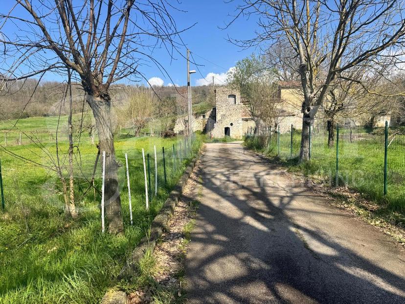 Rustico in Via Cupa Snc, Pratella — foto 2 di 5