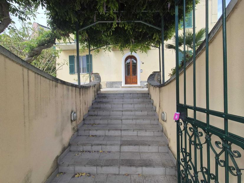 Bilocale in Via IV Novembre 69, Casarza Ligure — foto 2 di 5