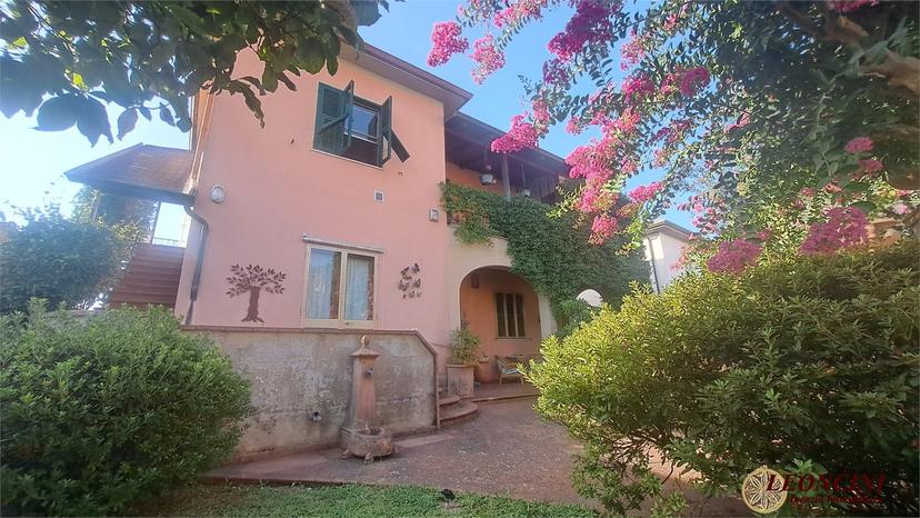 Villa in Via della Repubblica 1, Mulazzo