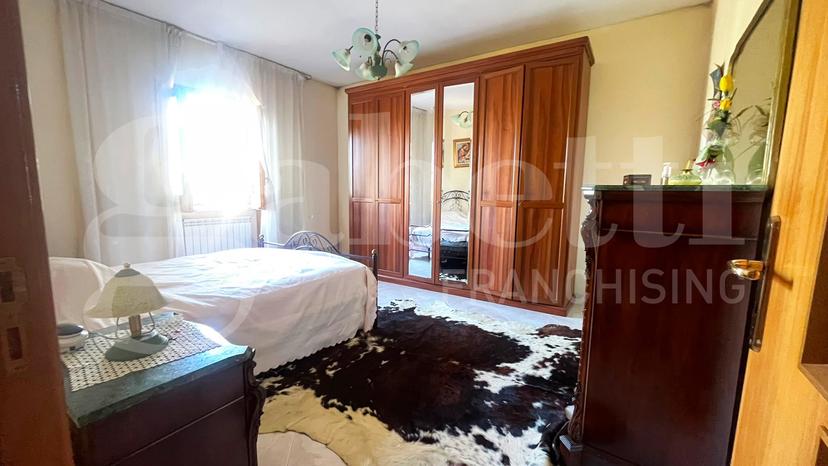 Casa indipendente in Via Giuseppe Garibaldi, Rocchetta e Croce — foto 5 di 5