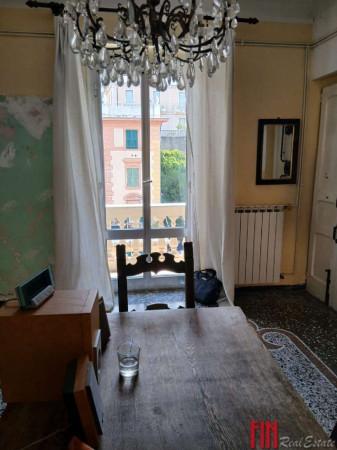 Bilocale in Via Pegli, Genova