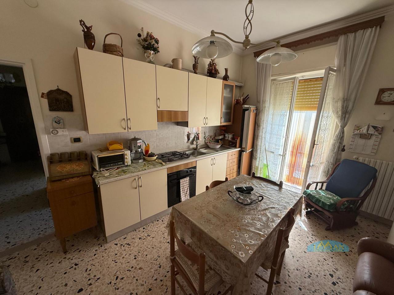 Trilocale in Via Amerigo Vespucci, Ceglie Messapica