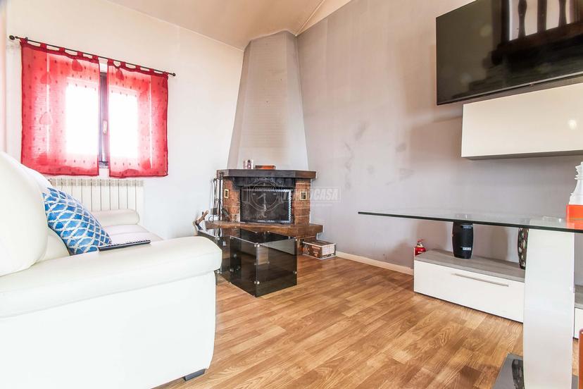Trilocale in Via Olona 38, Solbiate Olona — foto 3 di 5
