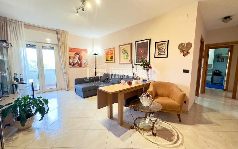 Trilocale in Via della Repubblica 12, Valenzano — foto 2 di 5