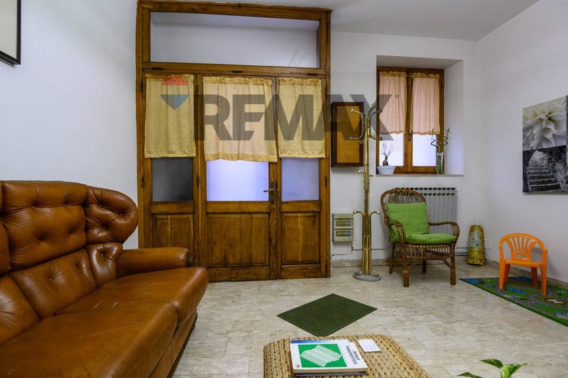 Trilocale in Nino Bixio 2, Guastalla — foto 4 di 5