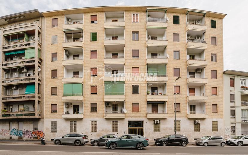 Trilocale in Via Paolo Solaroli 6/B, Milano