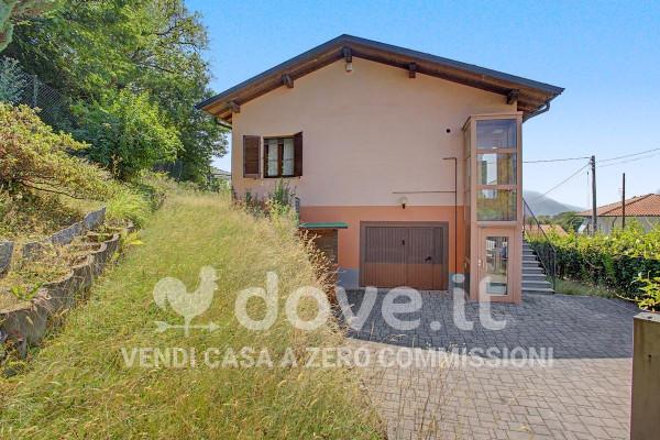 Villa in Via Michelangelo Buonarroti 80, Laveno-Mombello — foto 4 di 5