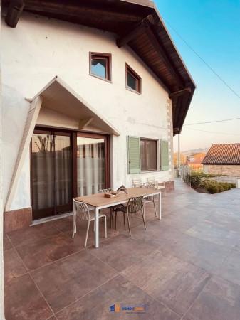 Villa a schiera in Strada Verlenga 12, Costigliole d'Asti