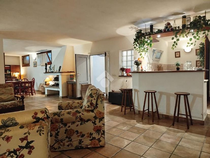 Villa in Via Marghine 11, Quartu Sant'Elena — foto 4 di 5
