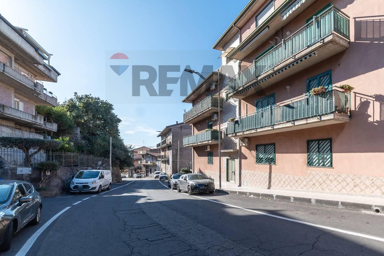 Appartamento in Via Belpasso 35, Camporotondo Etneo