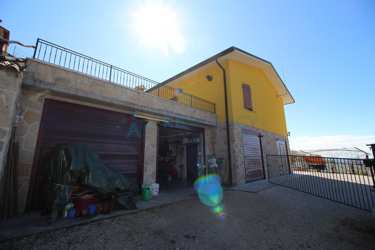 Casa indipendente in Salcedo, Salcedo