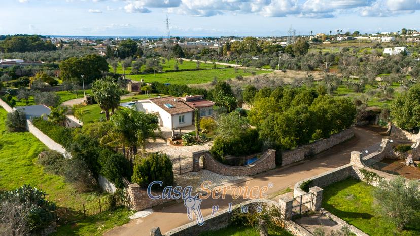 Villa in Via Ischera, Casarano