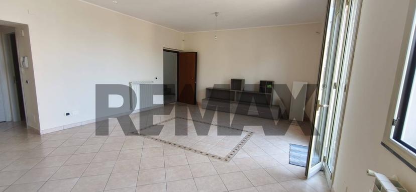 Quadrilocale in Via Guglielmo Marconi 54, Fiumefreddo di Sicilia — foto 5 di 5