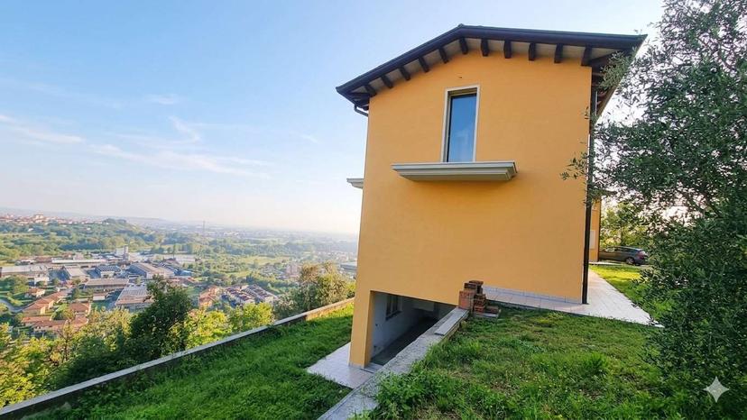 Villa a schiera, Aulla — foto 4 di 5