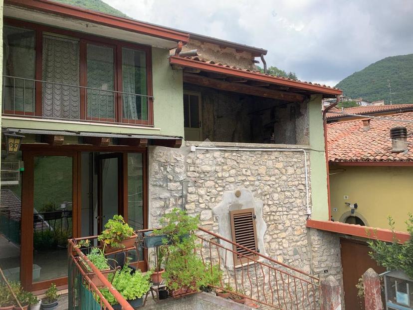 Casa indipendente in Via Martinelli, Adrara San Rocco — foto 2 di 5