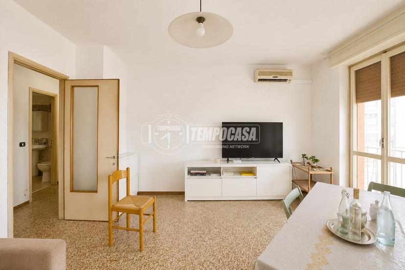 Trilocale, Novara