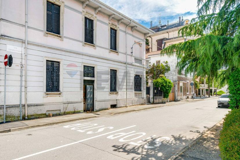 Villa in Via Pascoli 16, Busto Arsizio — foto 2 di 5