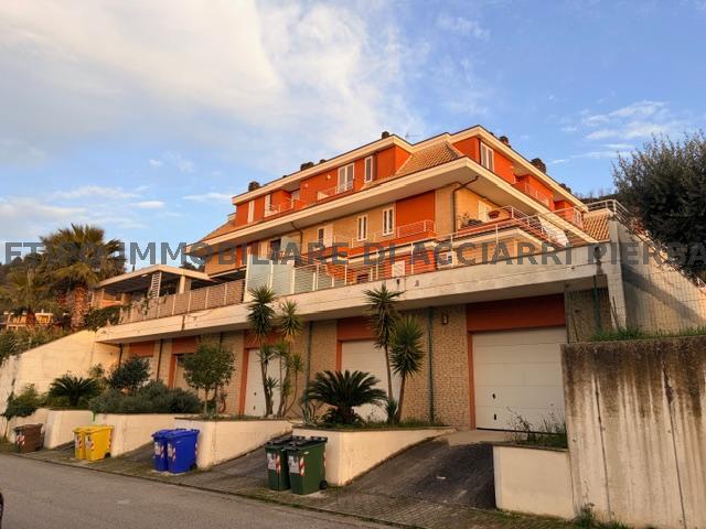 Quadrilocale in Via Umbria 7, Cupra Marittima — foto 3 di 5