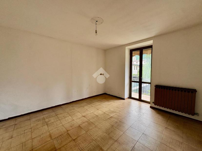 Quadrilocale in Via del Negro, Gandino — foto 3 di 5