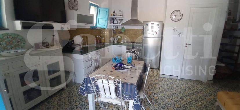 Casa indipendente in Via Stromboli Frazione Lingua Snc, Santa Marina Salina