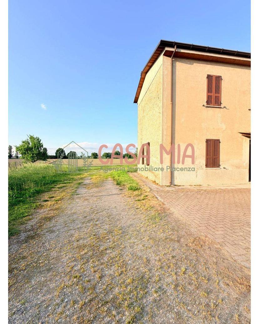 Casa indipendente in Loalità Zerbione, Calendasco — foto 2 di 5