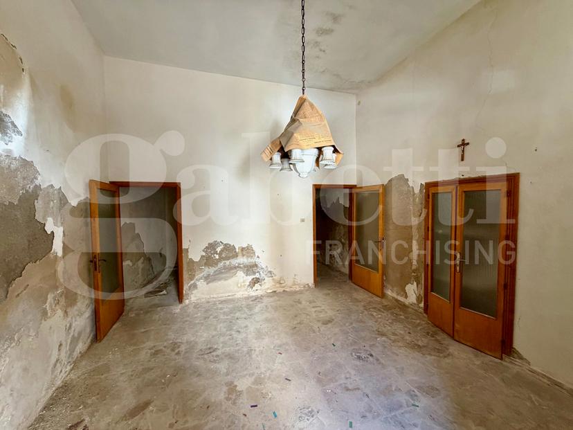 Casa indipendente in Via Principe di Carignano 22, Comiso