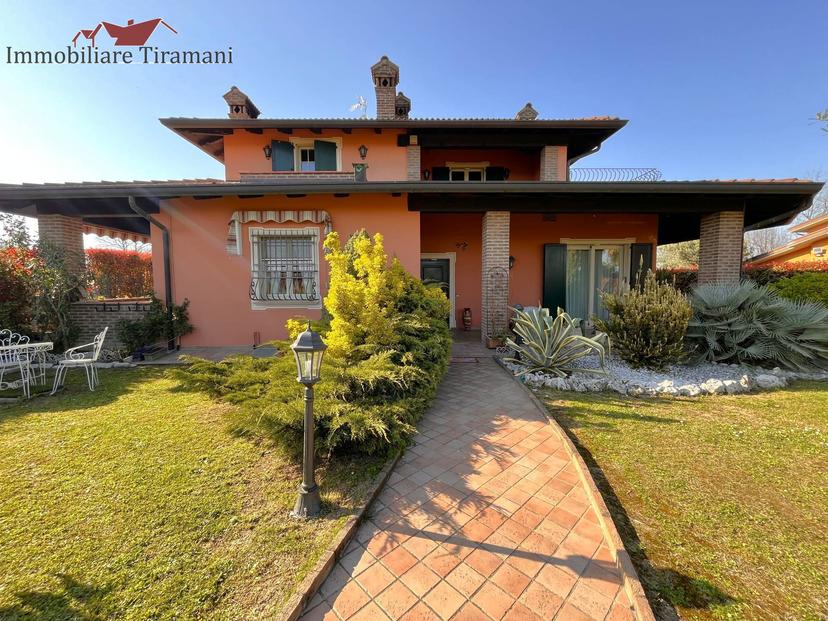 Villa in Viustino, San Giorgio Piacentino — foto 4 di 5