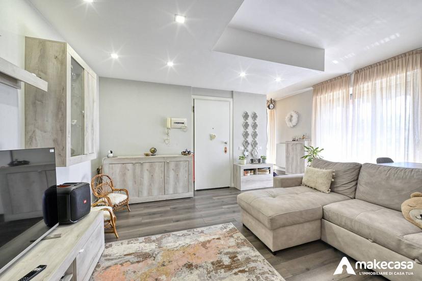 Trilocale in Via Don Fiazza 19, San Zenone al Lambro — foto 2 di 5