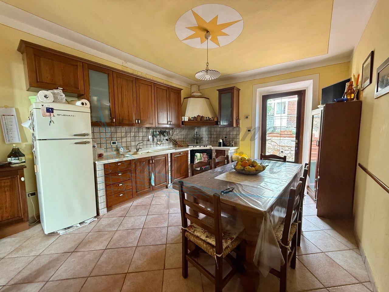 Casa indipendente in Piazza Pietro Gori, Rosignano Marittimo