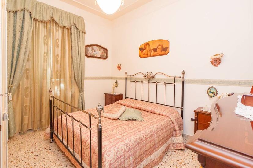 Casa indipendente in Via Sciarelle, Paternò — foto 2 di 5