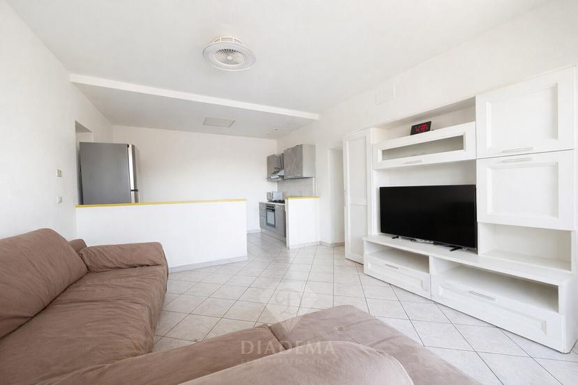 Trilocale in Via Roma 8, Albizzate — foto 3 di 5