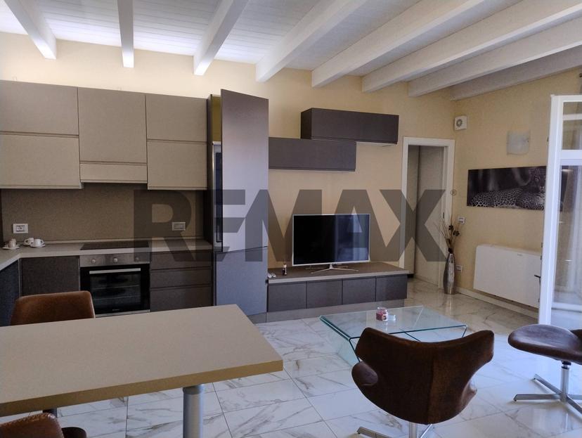 Trilocale in Via Emilia Est 46, Parma
