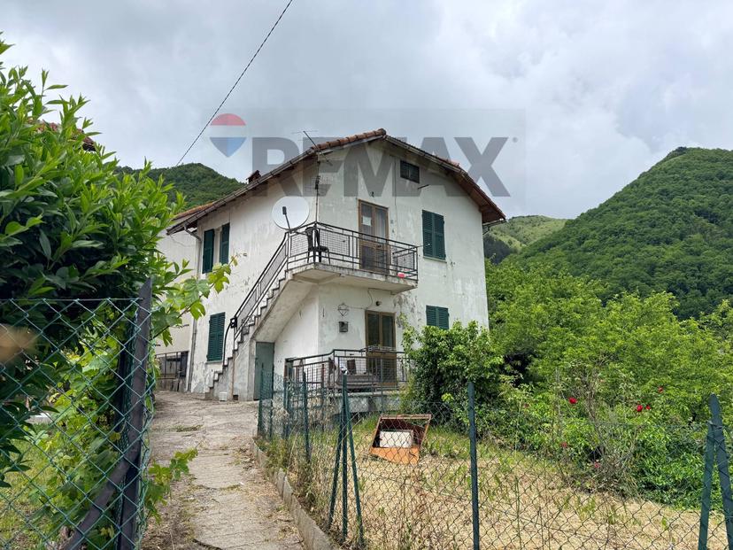 Bilocale in Via Brochette, Davagna — foto 3 di 5