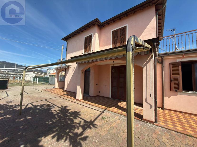Casa indipendente in Strada Vicinale Prati Ovest Snc, Riva Ligure — foto 2 di 5