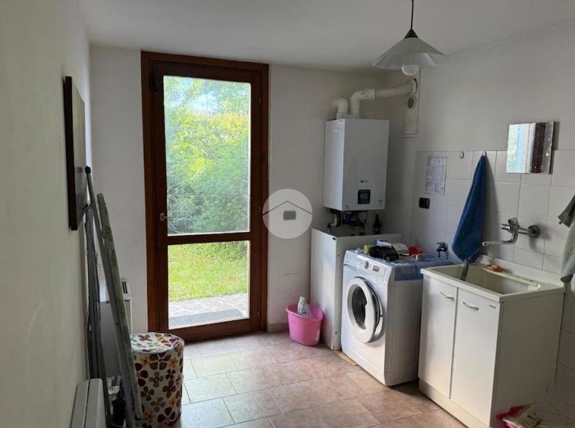 Villa in Via Fratelli Cervi 33, Borgo Virgilio — foto 2 di 5