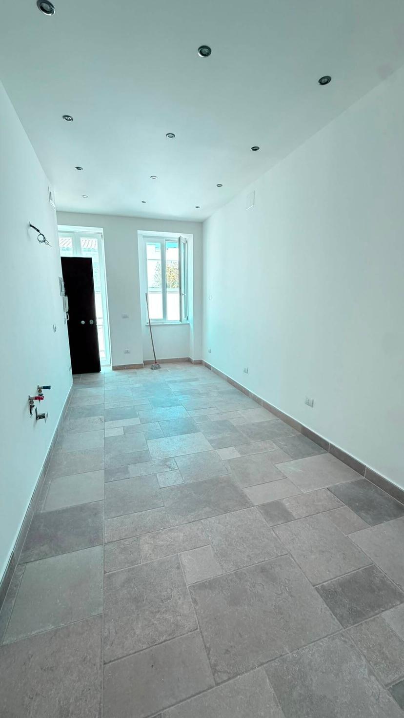Trilocale in Via Vincenzo Longo 23, Castellana Grotte — foto 3 di 5
