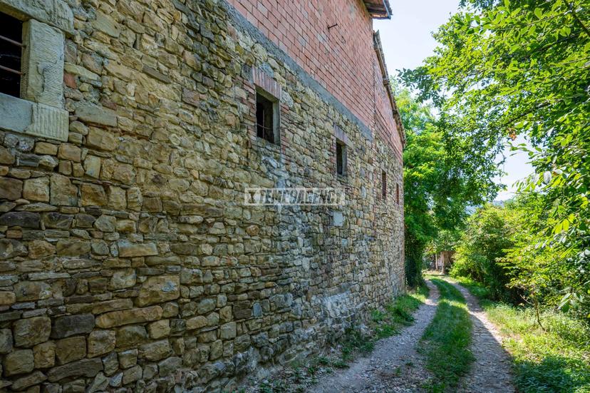 Rustico in Via Corniola-Grocci 259//263, Serramazzoni — foto 2 di 5