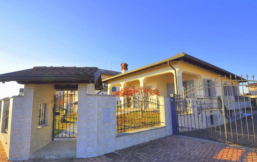 Villa in Via Sandro Pertini  5, Bernate Ticino — foto 3 di 5