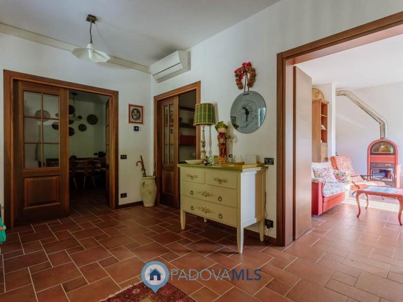 Villa in Via Fratelli Cervi, Galzignano Terme