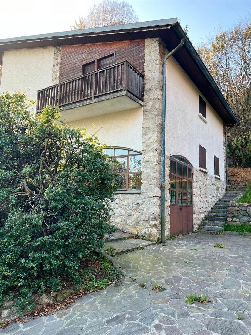 Villa in Via Massimo d'Azeglio, Ballabio — foto 3 di 5