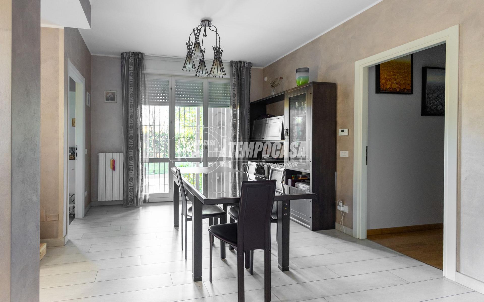 Quadrilocale in Via Jacopo Sannazzaro, Reggio nell'Emilia