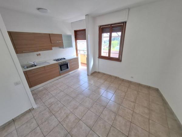 Trilocale in Via Guglielmo Marconi, Appiano Gentile — foto 5 di 5
