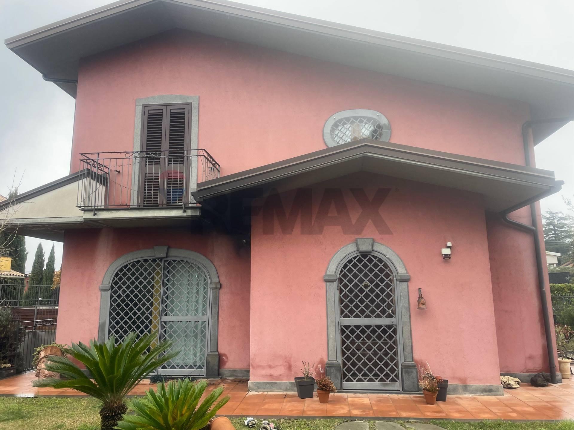 Villa in Via Vittorio Alfieri, Nicolosi