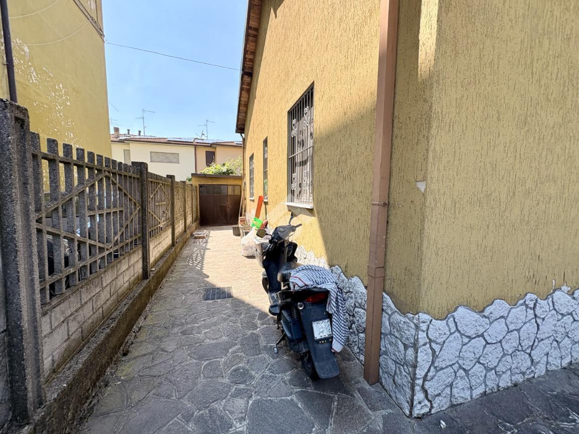 Casa indipendente in Via Giotto 13, Verdello