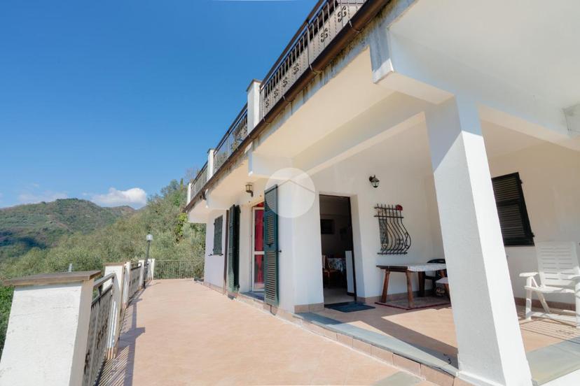 Villa in Via del Camoglino, Avegno — foto 2 di 5