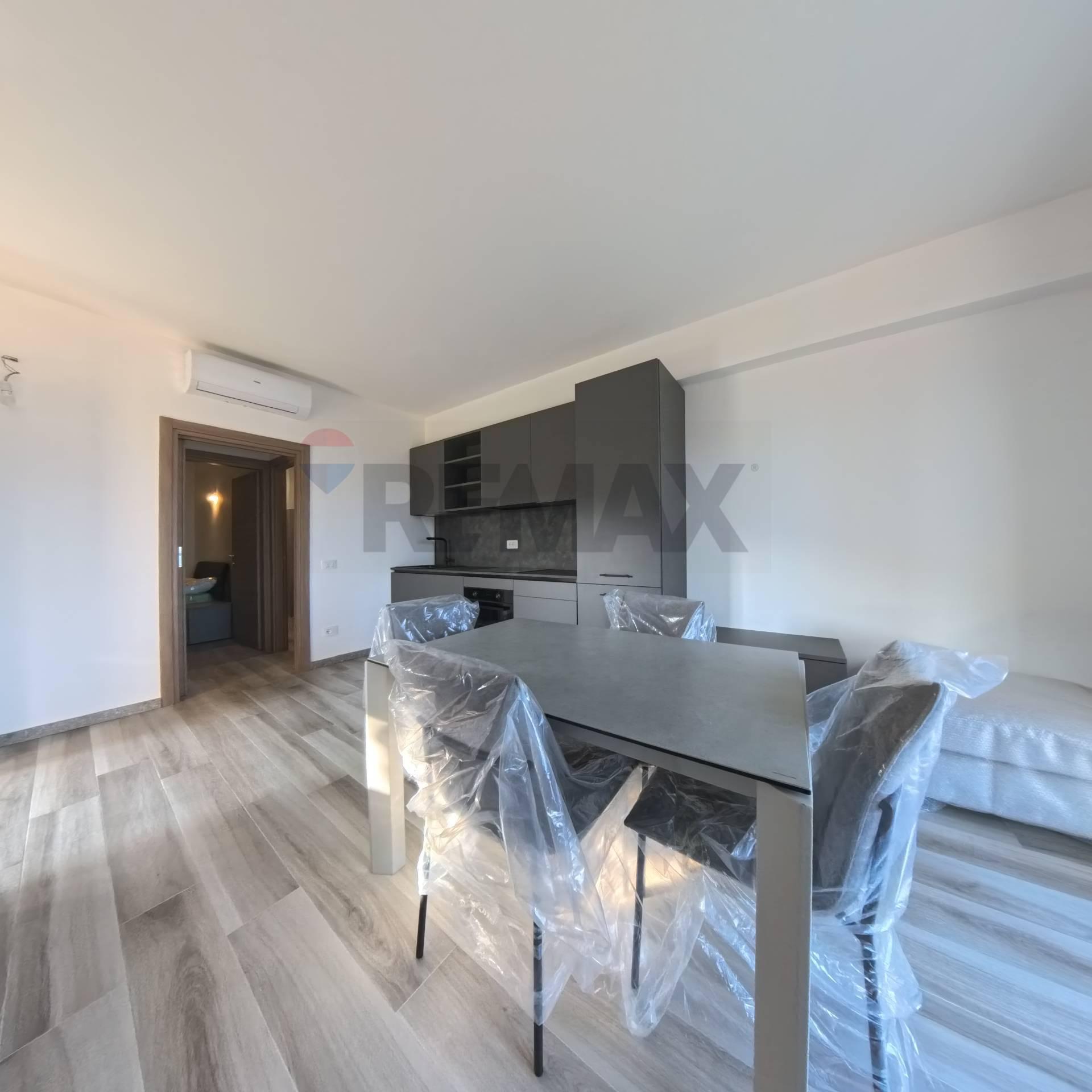 Bilocale in Via Ponte Tresa 28, Cadegliano-Viconago