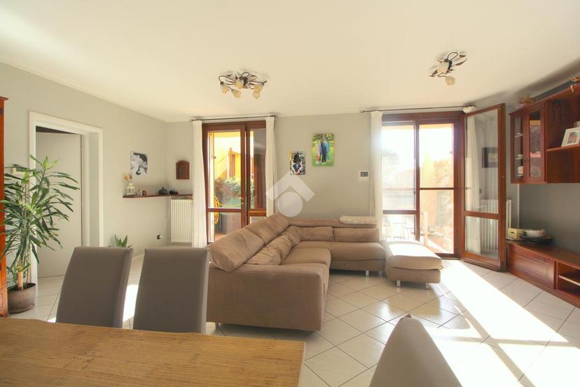 Villa a schiera in Via XXV Aprile 27, Montechiarugolo — foto 3 di 5