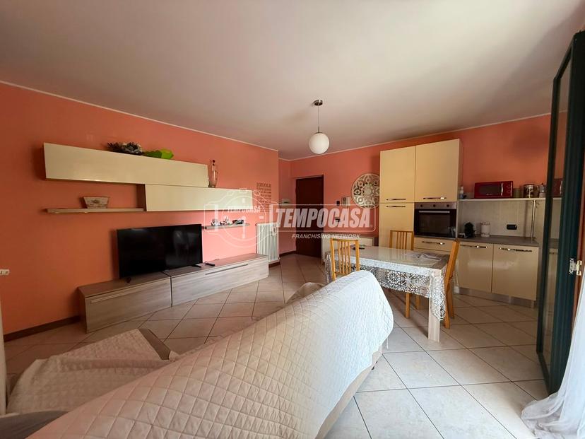Appartamento, Lazzate — foto 2 di 5
