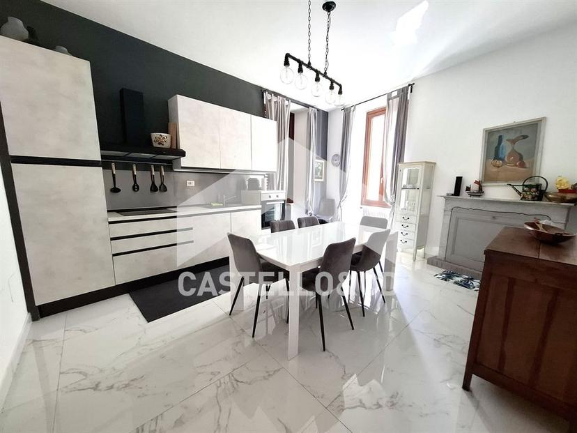 Trilocale in Via Roma, Desenzano del Garda — foto 2 di 5